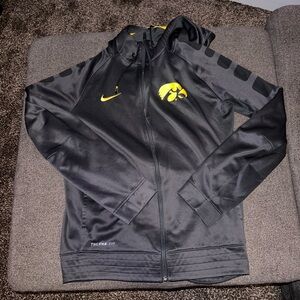 Nike Iowa Hawkeyes Therma - Fit Jacket
